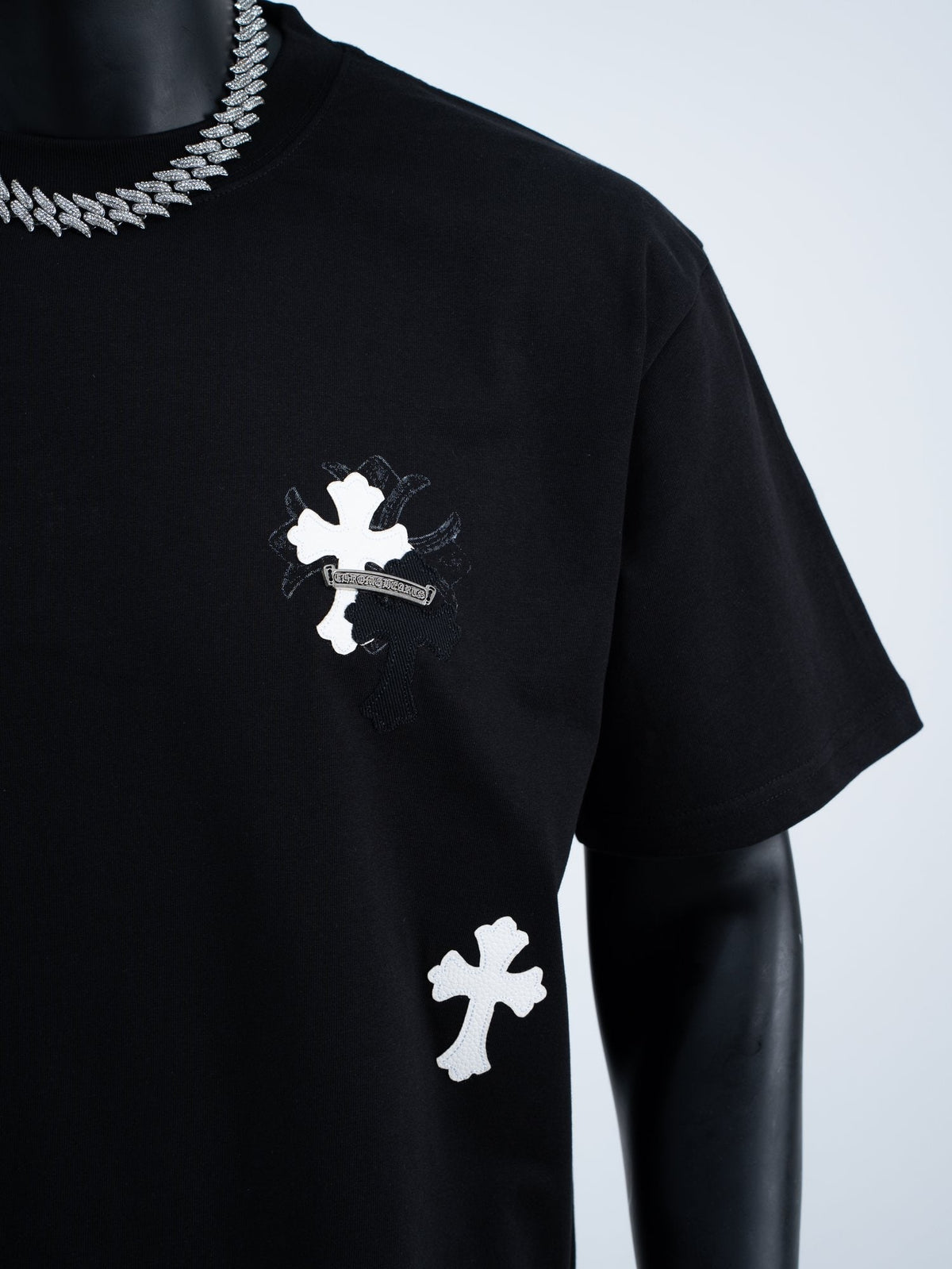 Chrome Hearts Cross Badge Graphic Short-Sleeve T-Shirt — hero